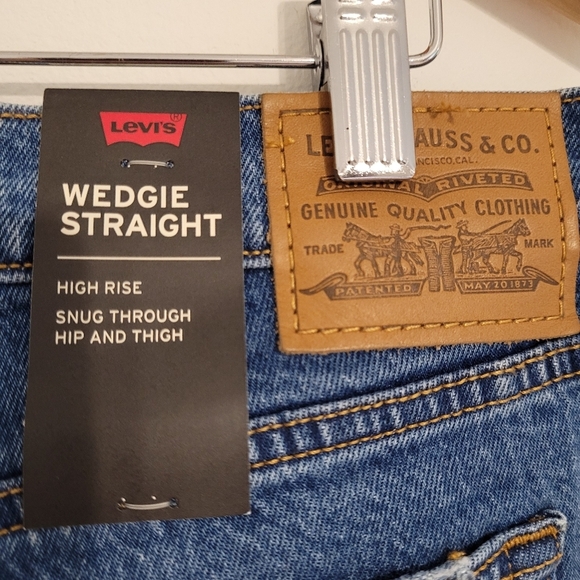 NWT Levi's Wedgie straight leg jeans sz 32 - Picture 11 of 16